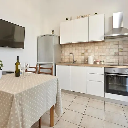 In Slatine With Terrace, Air Conditioning, Wifi Trogir