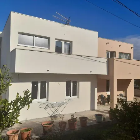 アパート In Slatine With Terrace, Air Conditioning, Wifi トロギール